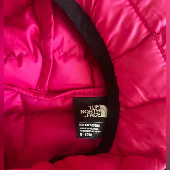 The North Face Jacket - Picture 4 of 5